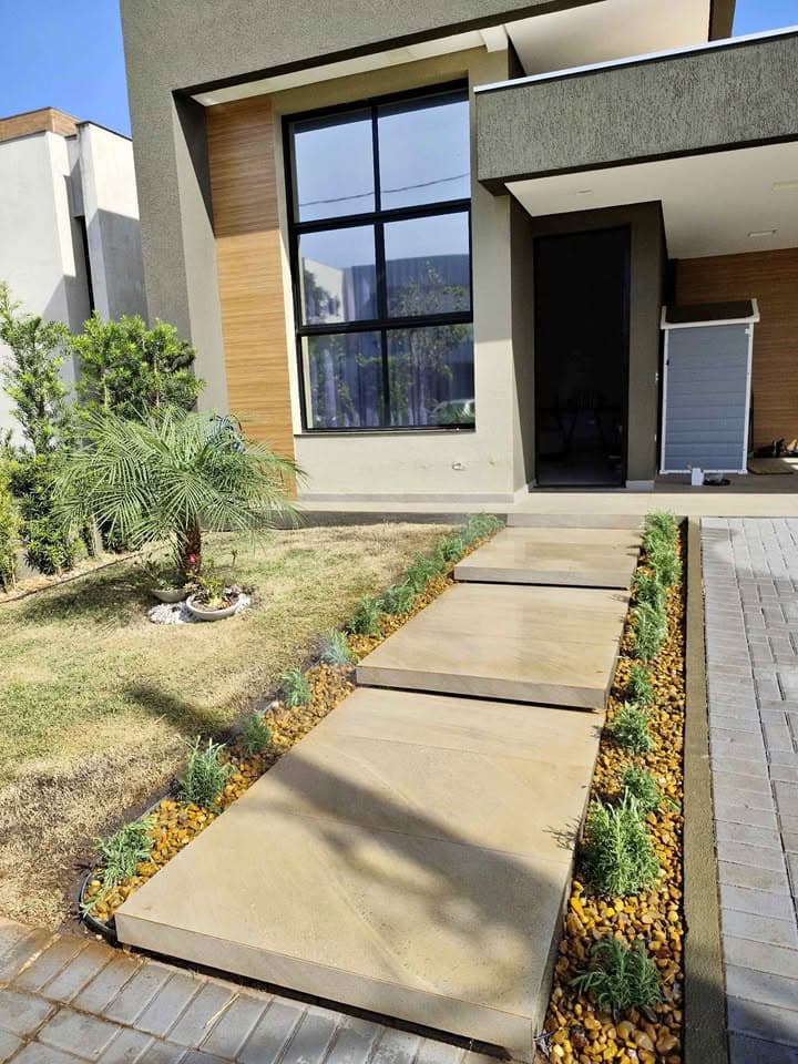Terreno limpo e jardinado, preparado para venda em Lins/SP